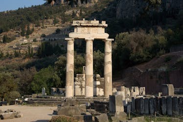 Tour privato di un’intera giornata del villaggio di Delfi e Arachova da Atene
